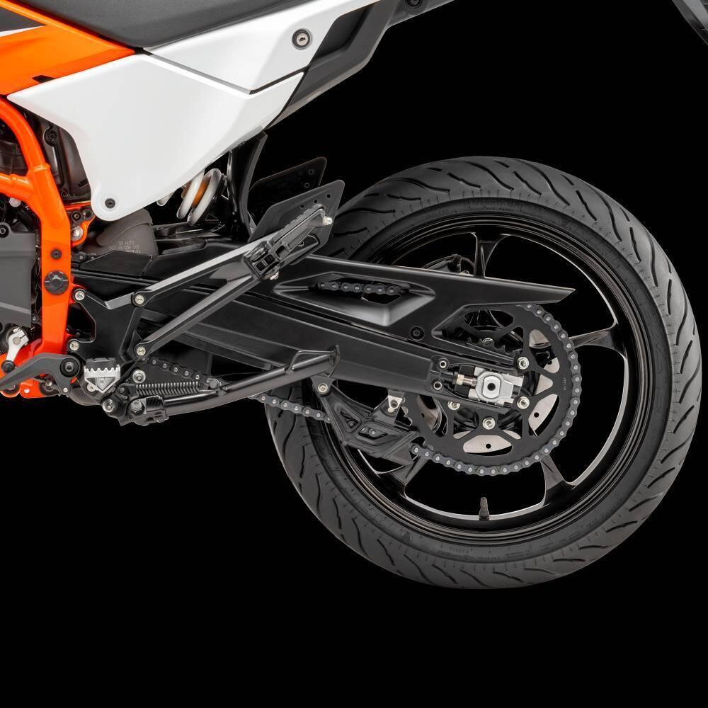 KTM 125 SMC R (2025) (14)