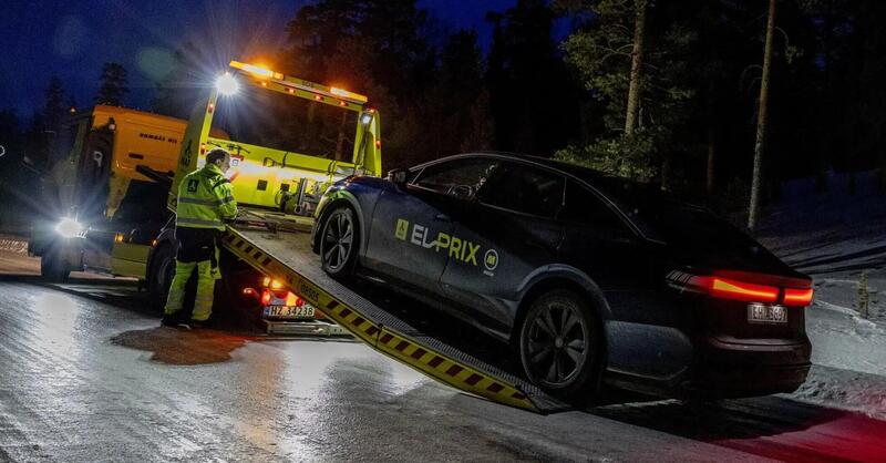 Le auto elettriche alla prova del freddo: sorpresa, Tesla non vince e la Peugeot &egrave; in coda