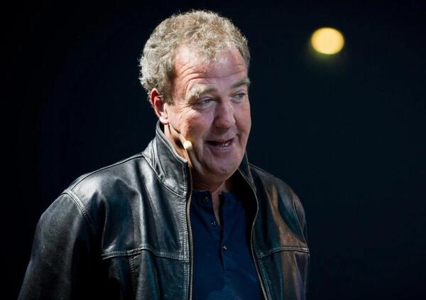 Formula 1, la bomba di Jeremy Clarkson su Aston Martin: &ldquo;Un miliardo per Max Verstappen? Soldi sprecati, perch&eacute;&hellip;&rdquo; 