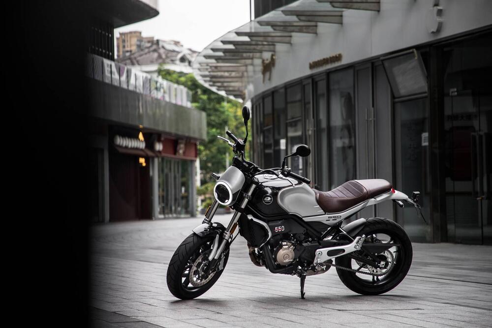 QJ Motor SRV 550 (2024) (3)