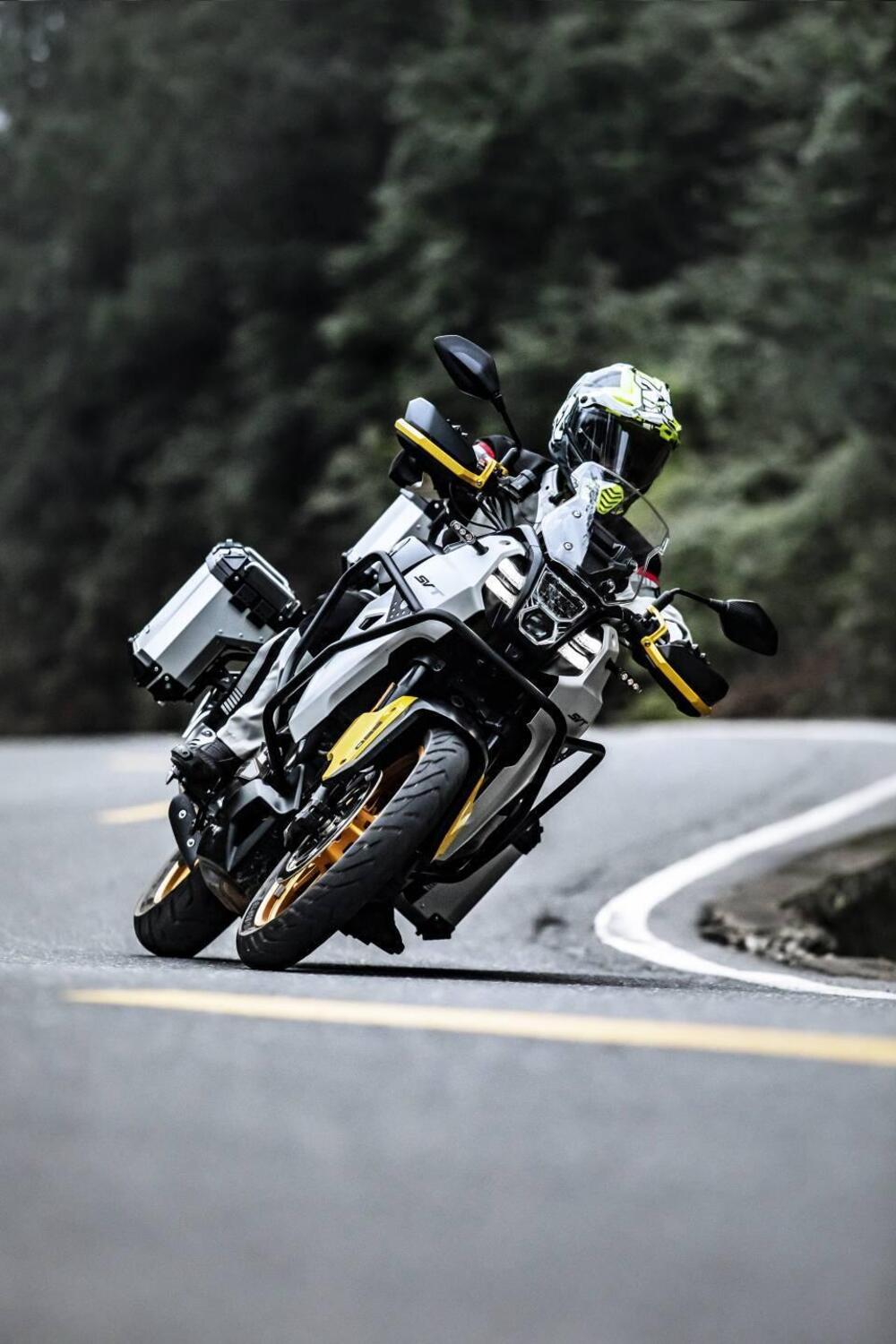 QJ Motor SVT 650 X (2024) (4)