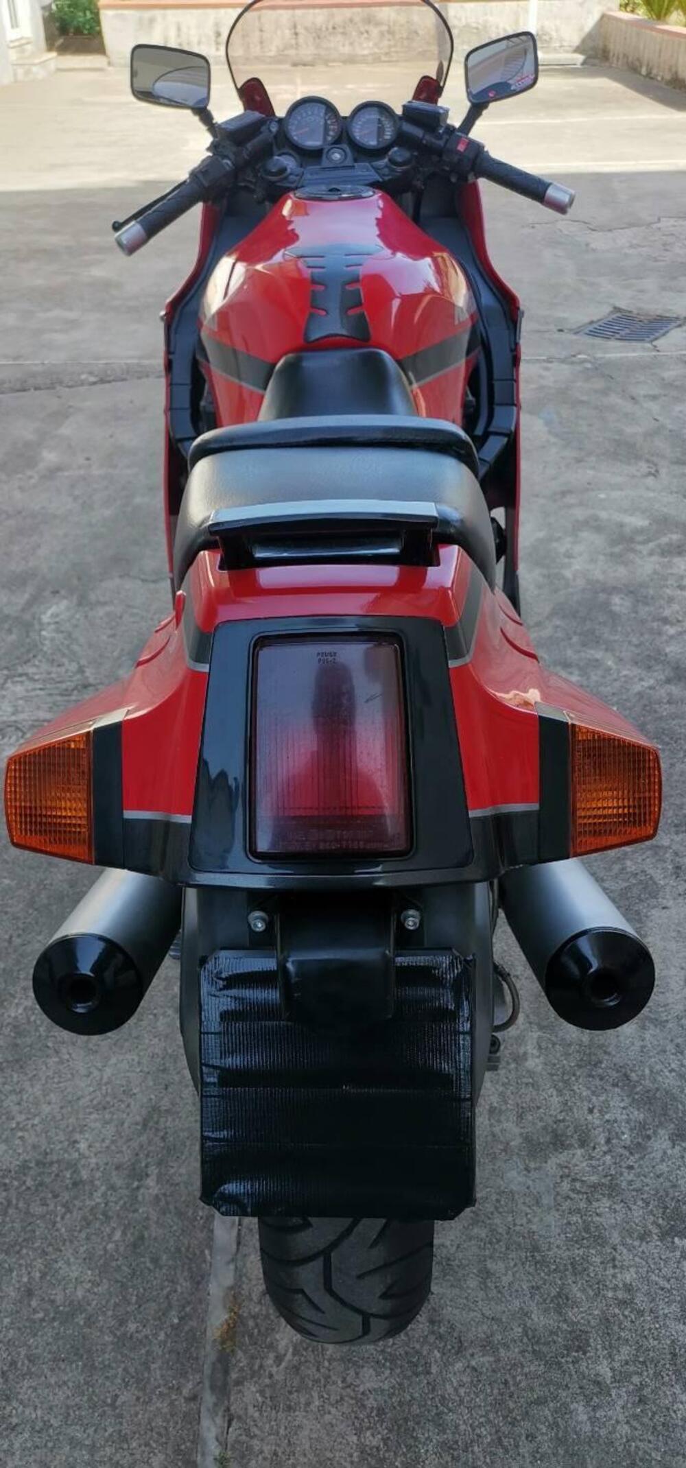 Kawasaki GPZ 1000 RX (9)