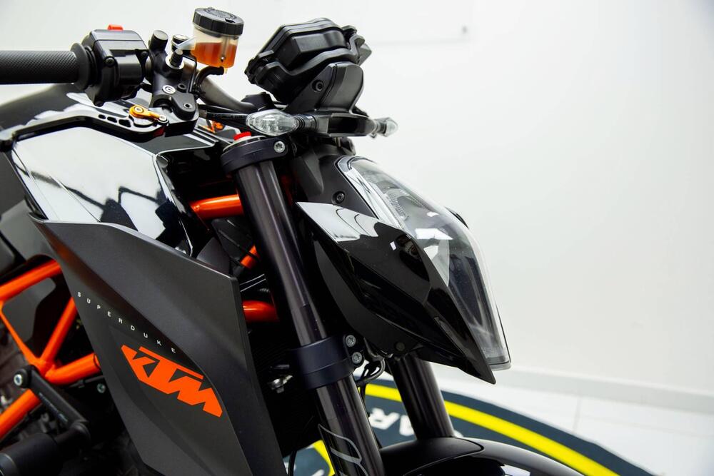 KTM 1290 Super Duke R ABS (2014 - 16) (12)