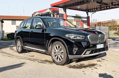 BMW X3 xdrive20d mhev 48V auto del 2021 usata a Casale Monferrato