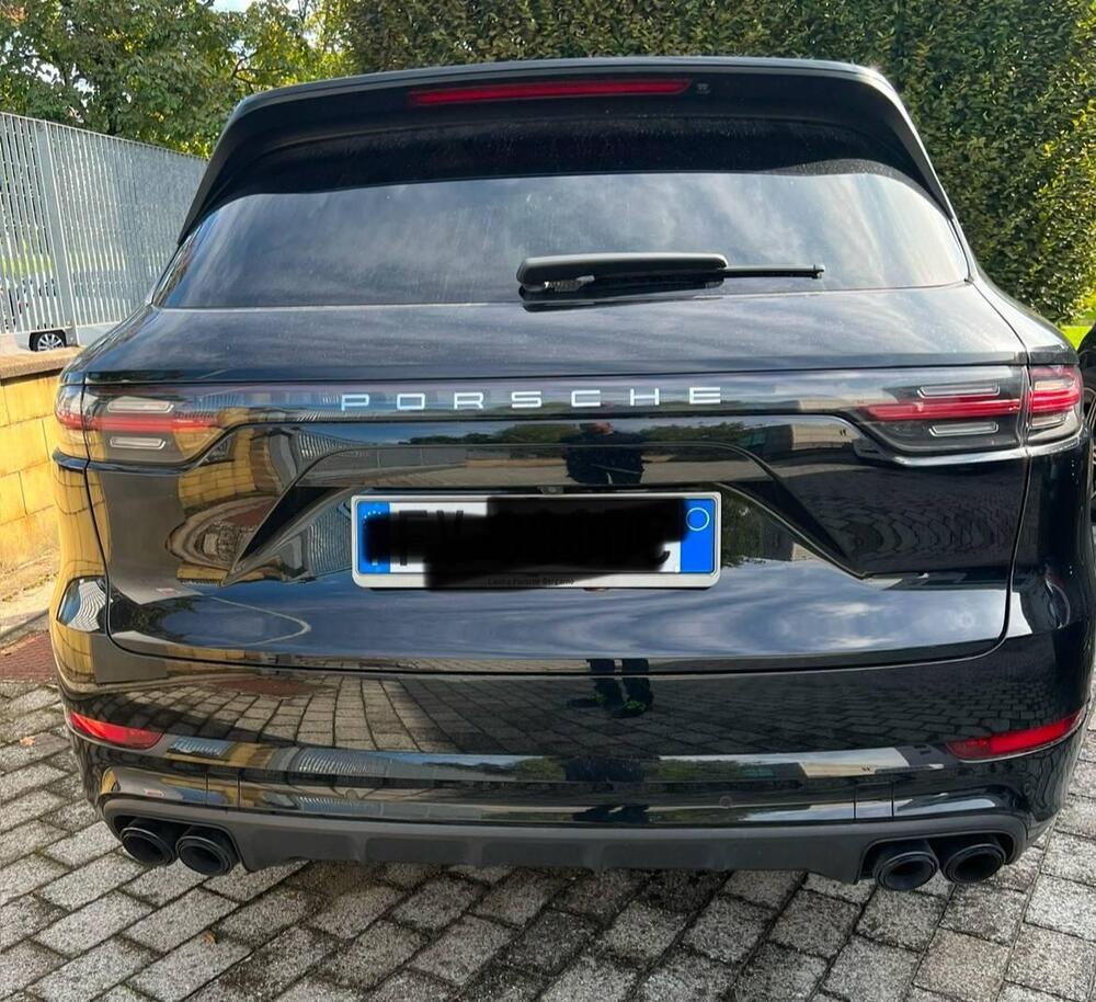 Porsche Cayenne usata a Brescia (7)