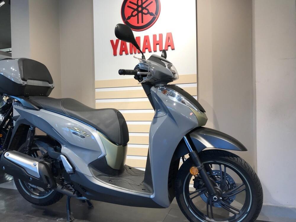 Honda SH 300 i ABS (2016 - 20) (6)