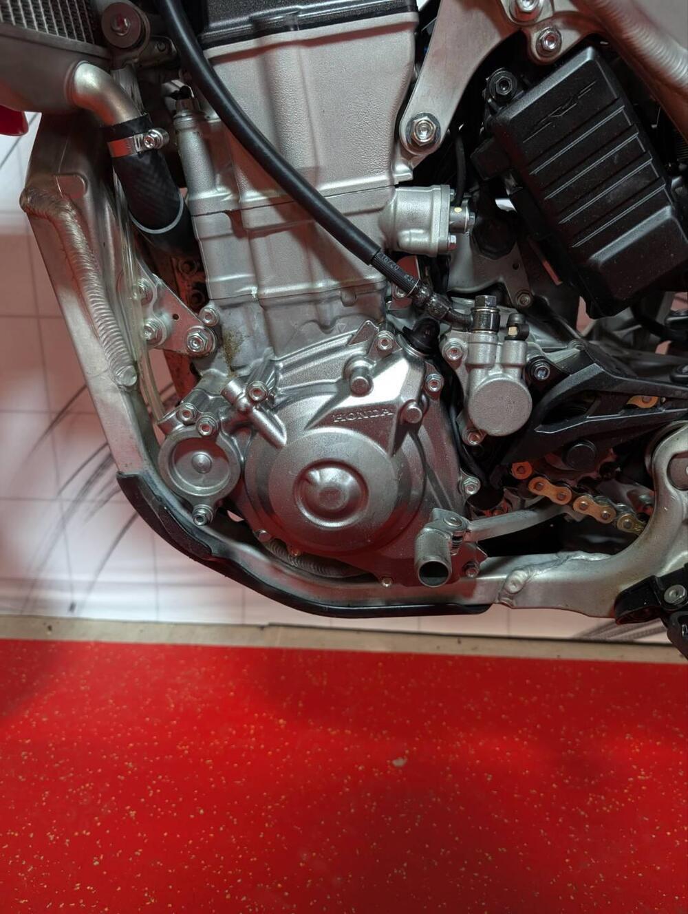 Honda CRF 450 R (2021) (15)