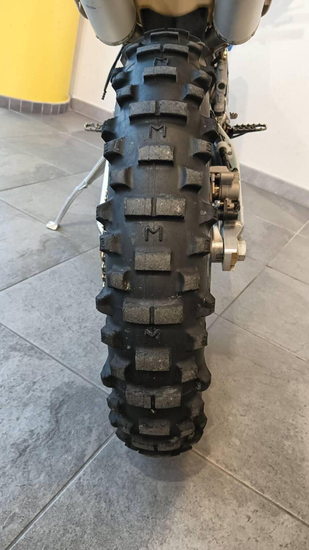 Tm Moto EN 300 Fi 4t (2021 - 22) (13)