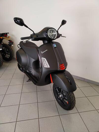 Vespa GTS 125 Super Sport (2025) nuova