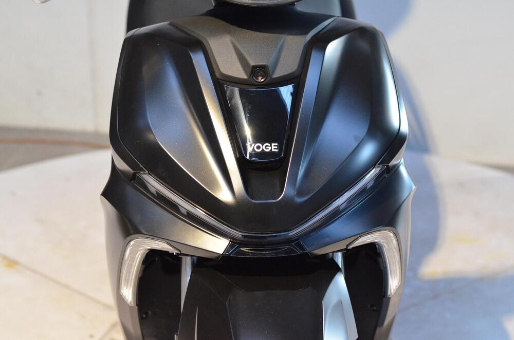 Voge Sfida SR16 125 (2025) (7)