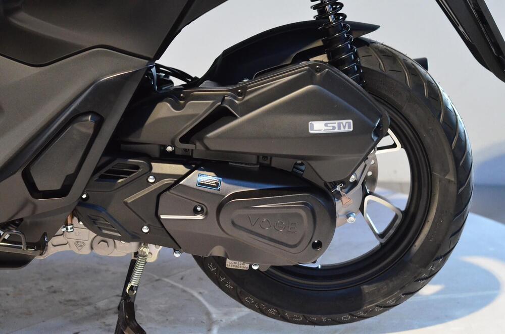 Voge Sfida SR16 125 (2025) (12)