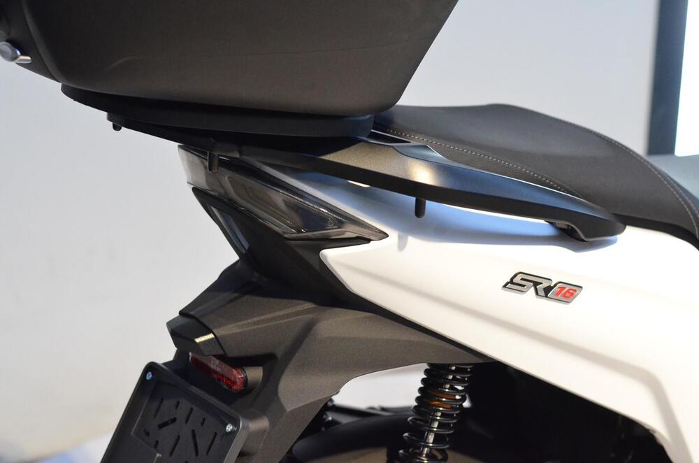 Voge Sfida SR16 125 (2025) (6)