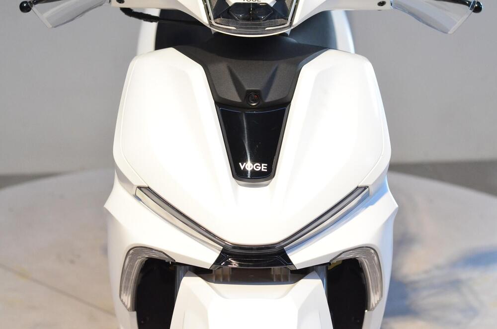 Voge Sfida SR16 125 (2025) (8)