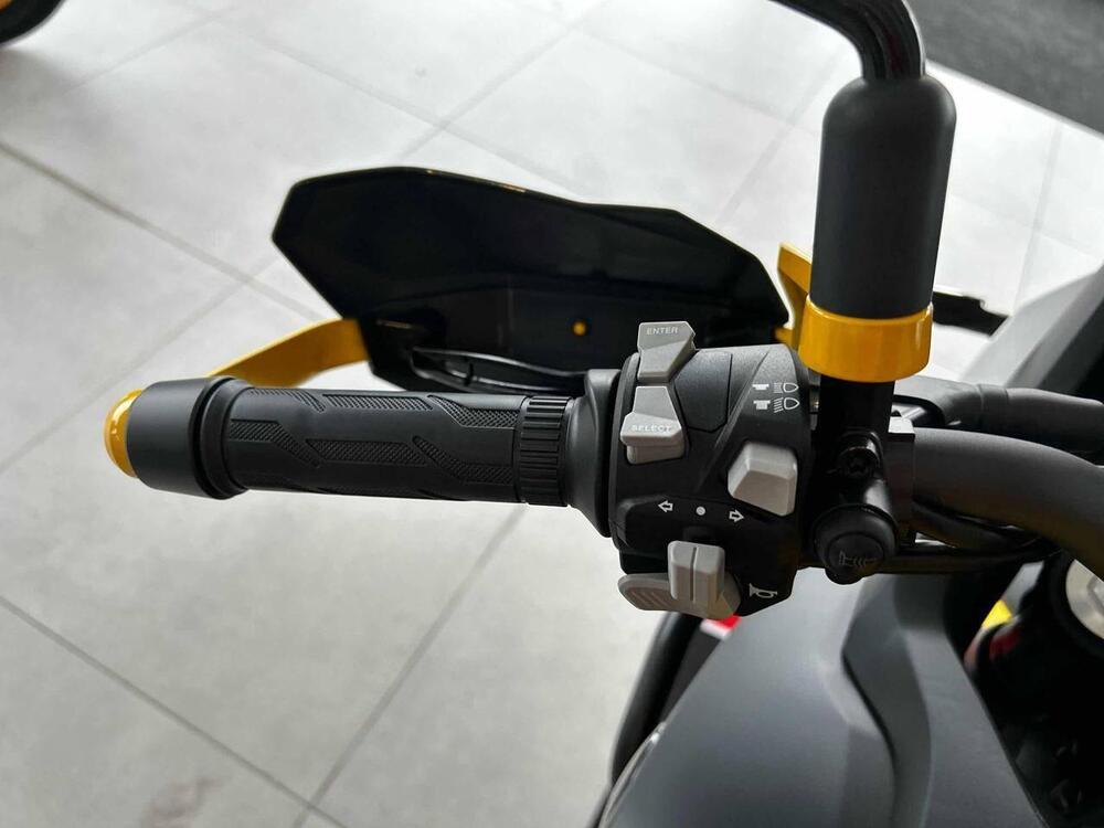 QJ Motor SVT 650 X (2024) (10)