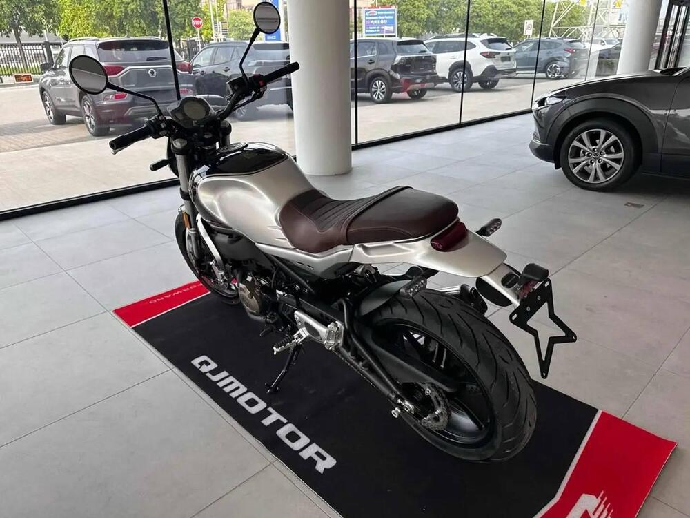 QJ Motor SRV 550 (2024) (3)