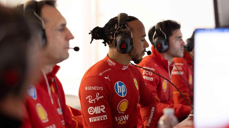 F1. Ferrari, Hamilton: &quot;Guidare per la prima volta una vettura della Scuderia &egrave; una delle sensazioni pi&ugrave; belle della mia vita&quot;. In pista anche Leclerc 