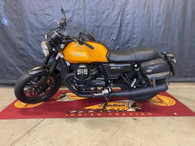 Moto Guzzi V7 III Stone (2017 - 20) usata