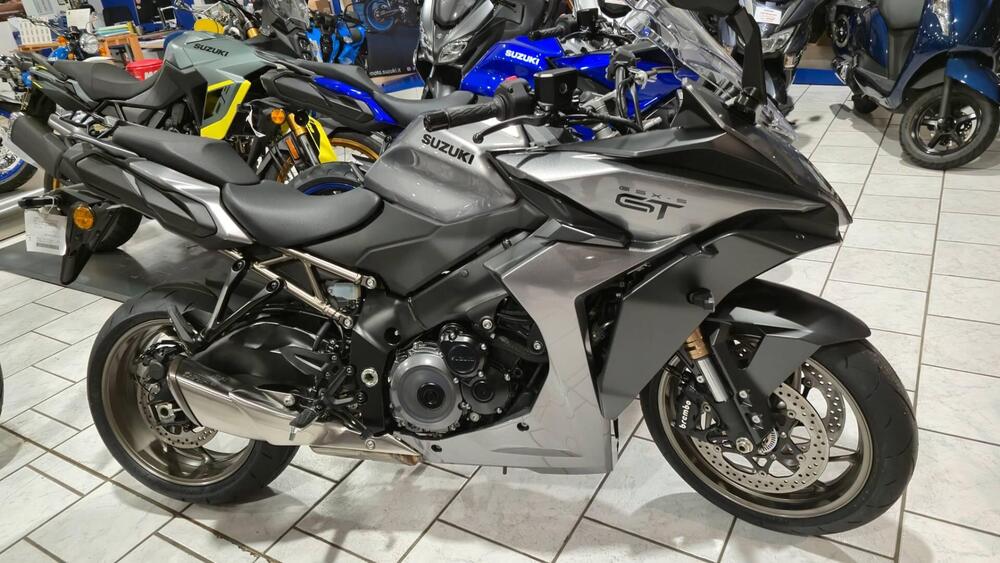 Suzuki GSX-S1000GT (2022 - 24) (8)