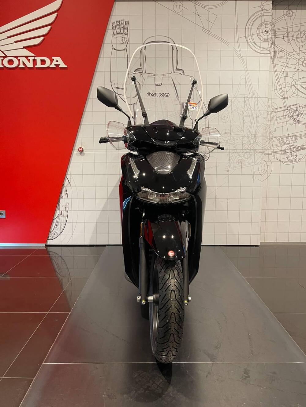 Honda SH 350i GT (2025) (4)