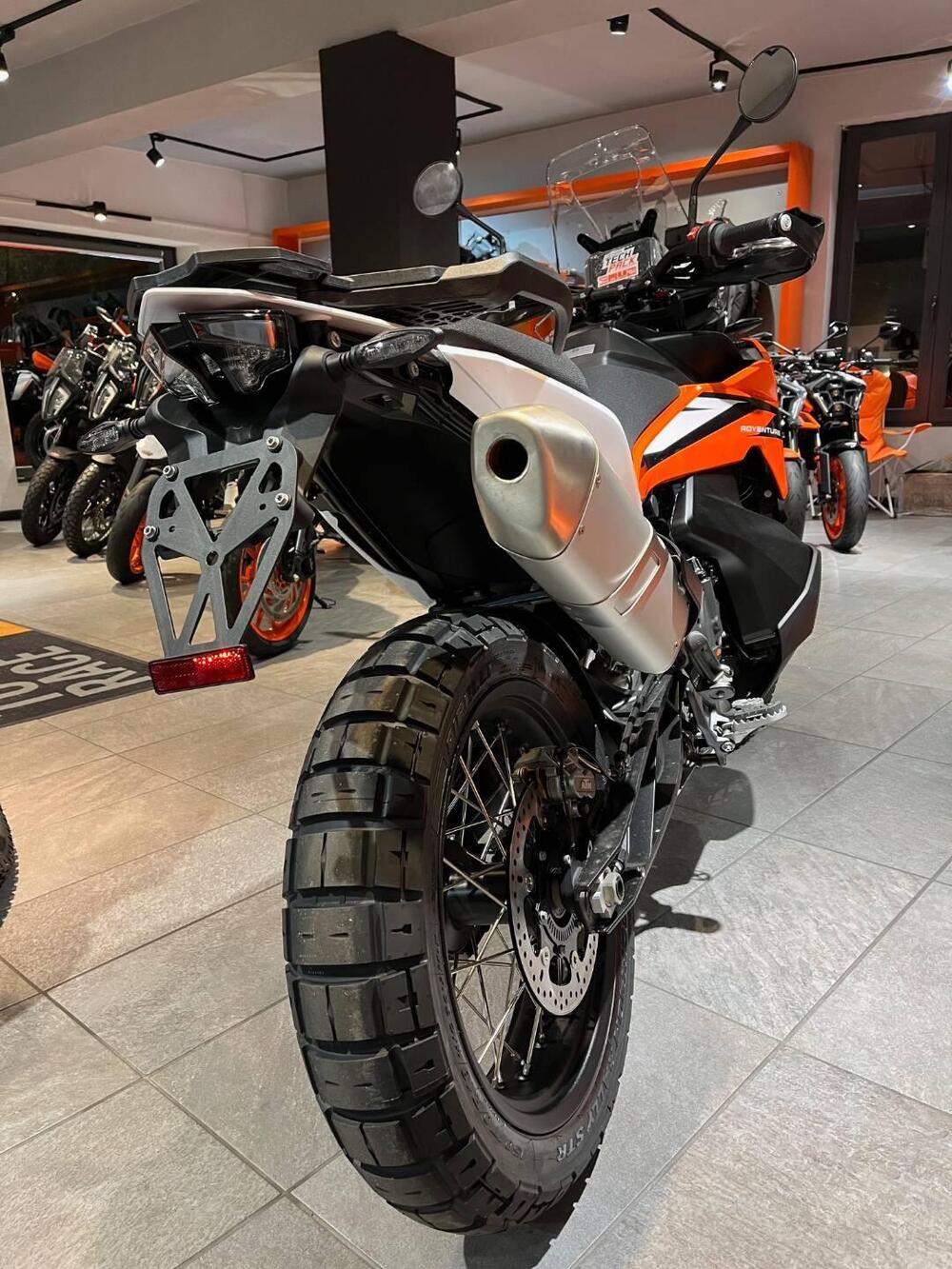 KTM 890 Adventure (2023 - 26) (4)