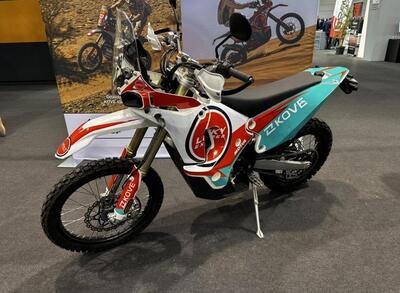 Kove a MBE 2025: arriva una nuova colorazione per la 450 Rally