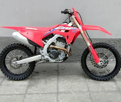 Honda CRF 250 R (2022) usata