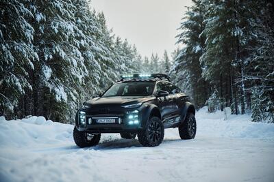 Audi a ruote alte, anzi, di pi&ugrave;: la Q6 Concept e-tron off road scala pendenze del 100%