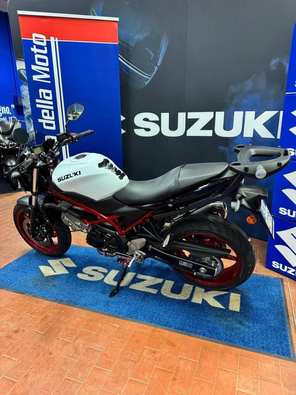 Suzuki SV650 (2021 - 24) (9)