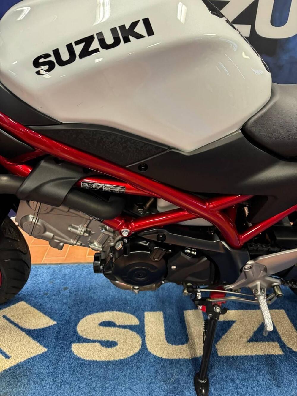 Suzuki SV650 (2021 - 24) (13)
