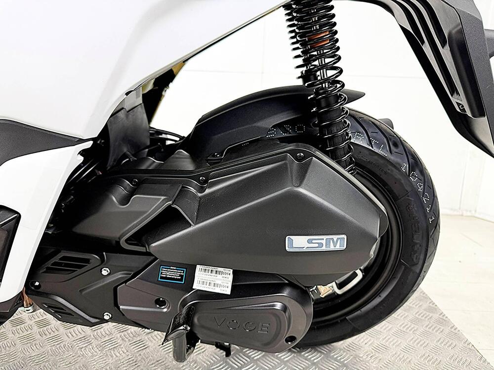 Voge Sfida SR16 125 (2025) (10)