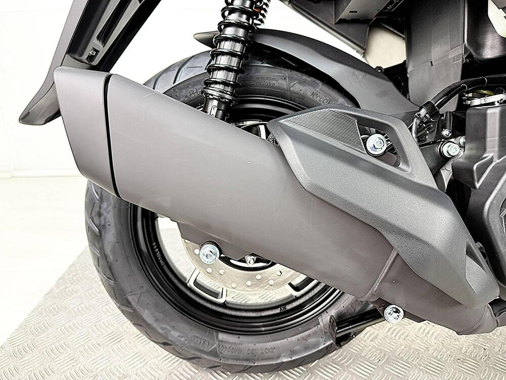 Voge Sfida SR16 125 (2025 - 26) (5)