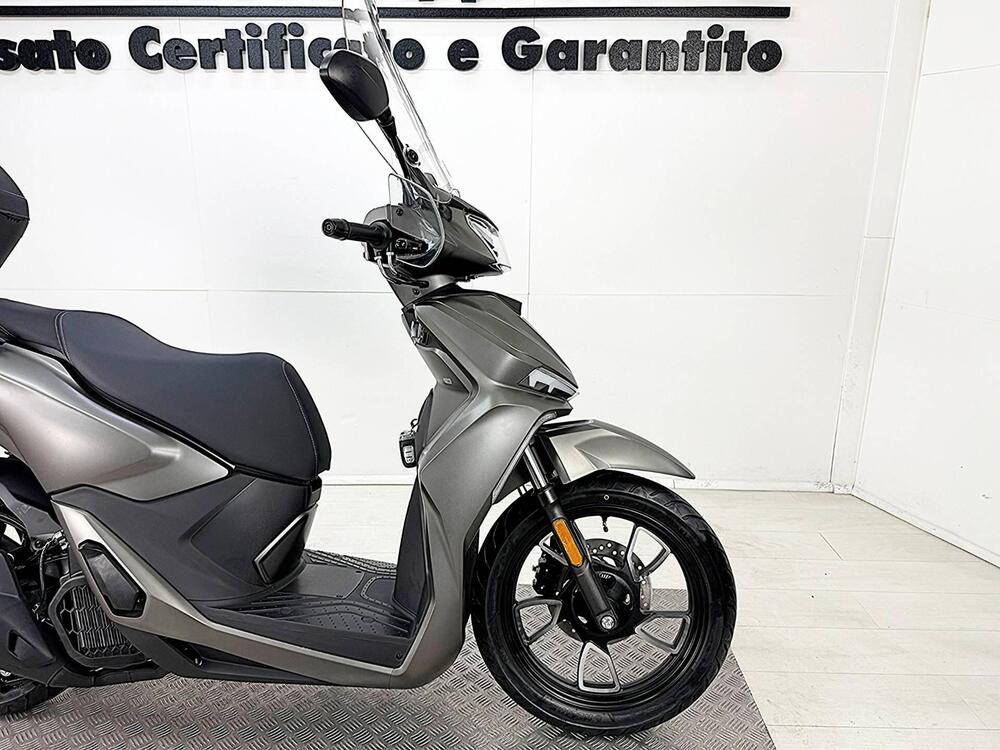 Voge Sfida SR16 125 (2025 - 26) (7)