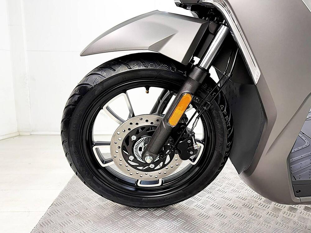 Voge Sfida SR16 125 (2025 - 26) (12)