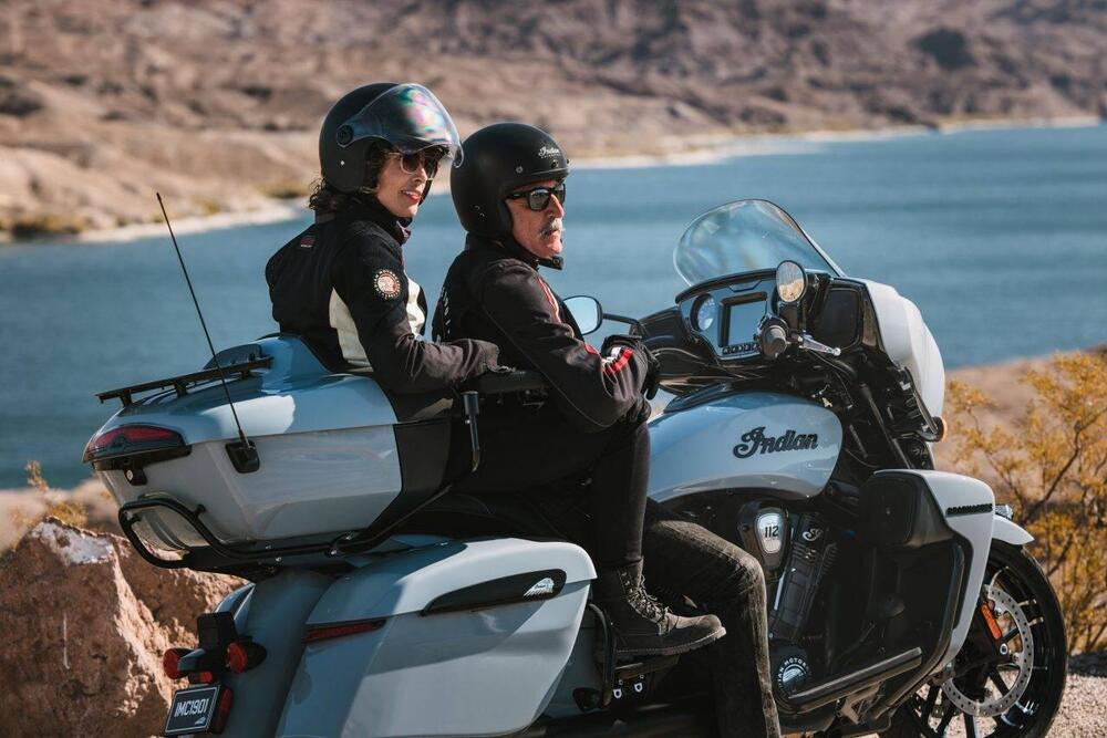 Indian Roadmaster 1834 Powerplus Dark Horse (2025) (8)