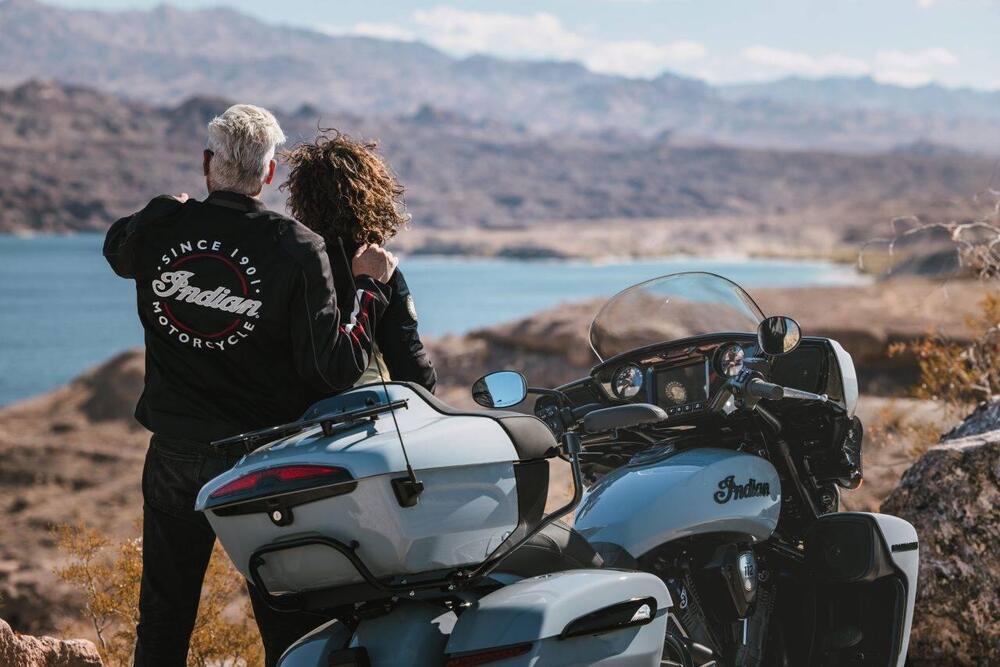 Indian Roadmaster 1834 Powerplus Dark Horse (2025) (10)