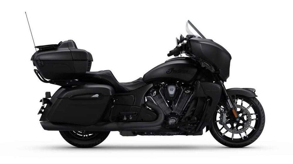 Indian Roadmaster 1834 Powerplus Dark Horse (2025) (5)