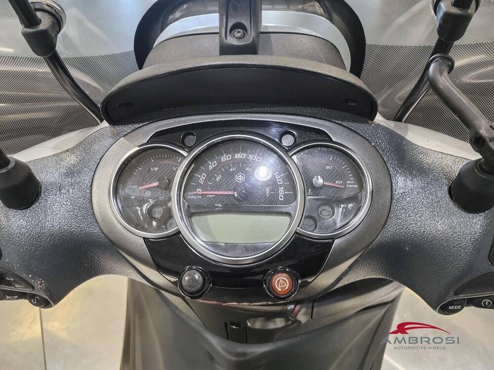 Piaggio Beverly 350 ABS (2016 - 20) (9)