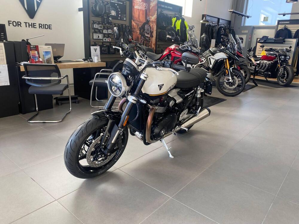 Triumph Speed Twin 1200 (2025 - 26) (4)