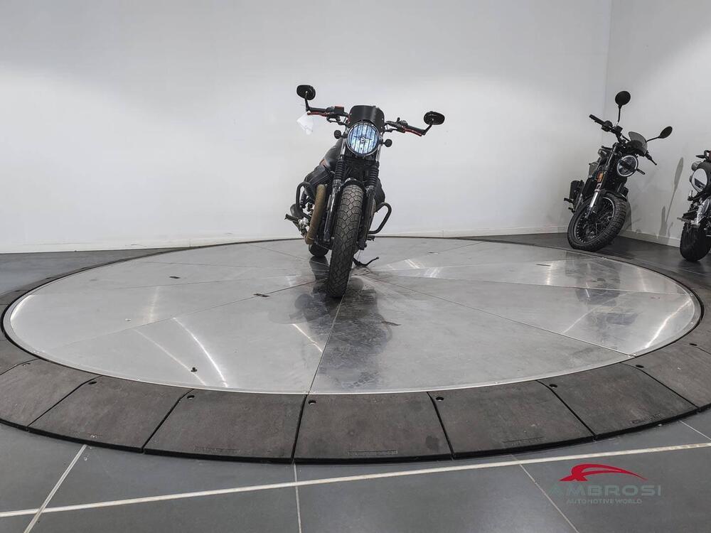 Moto Guzzi V7 III Stone (2017 - 20) (7)