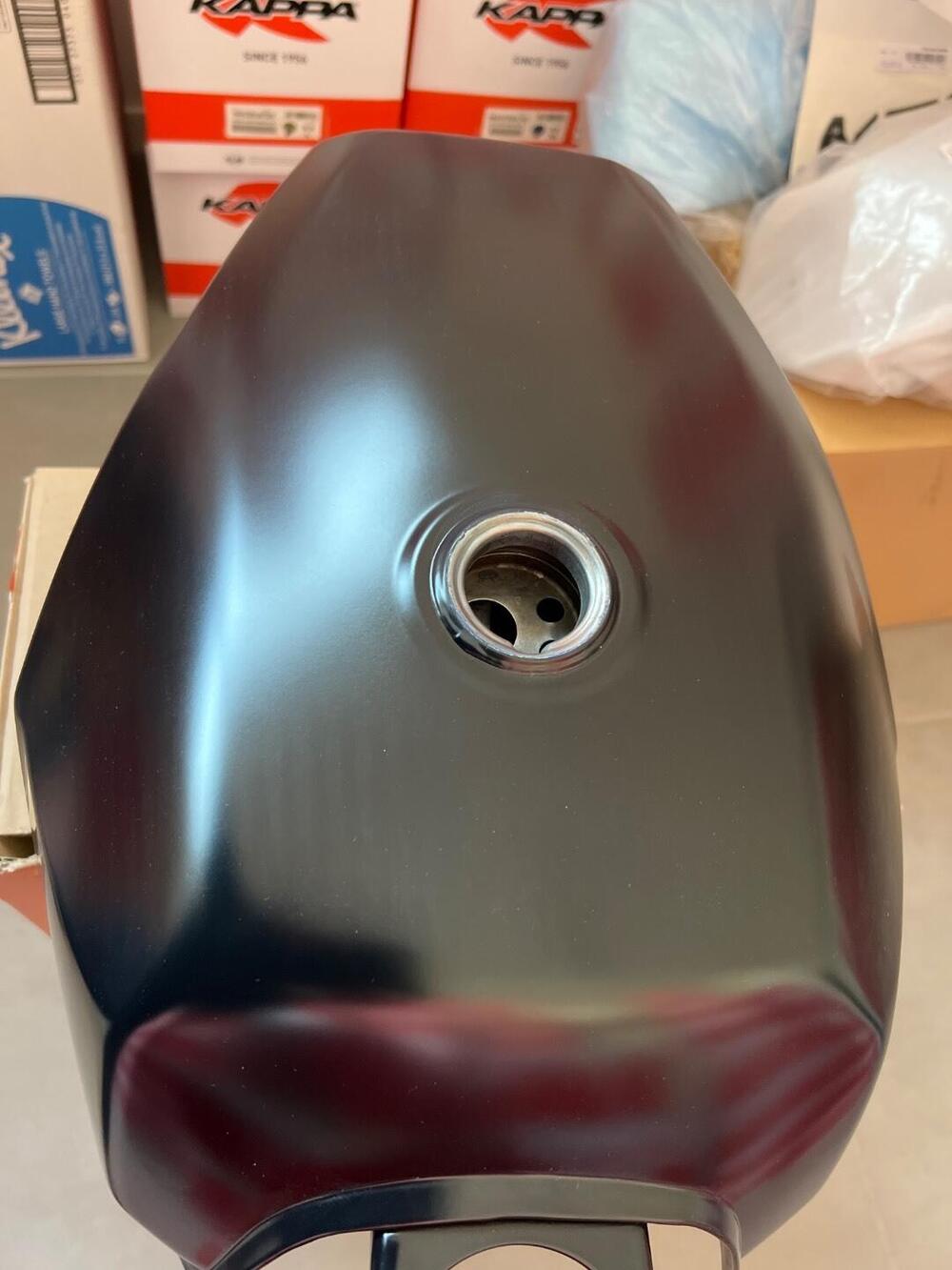 Serbatoio Brixton Crossfire 500 nuovo (3)