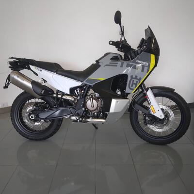 Husqvarna Norden 901 (2022 - 25) nuova