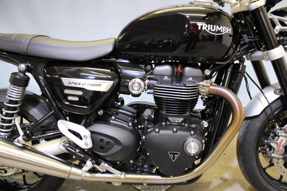 Triumph Speed Twin 1200 (2021 - 24) (9)