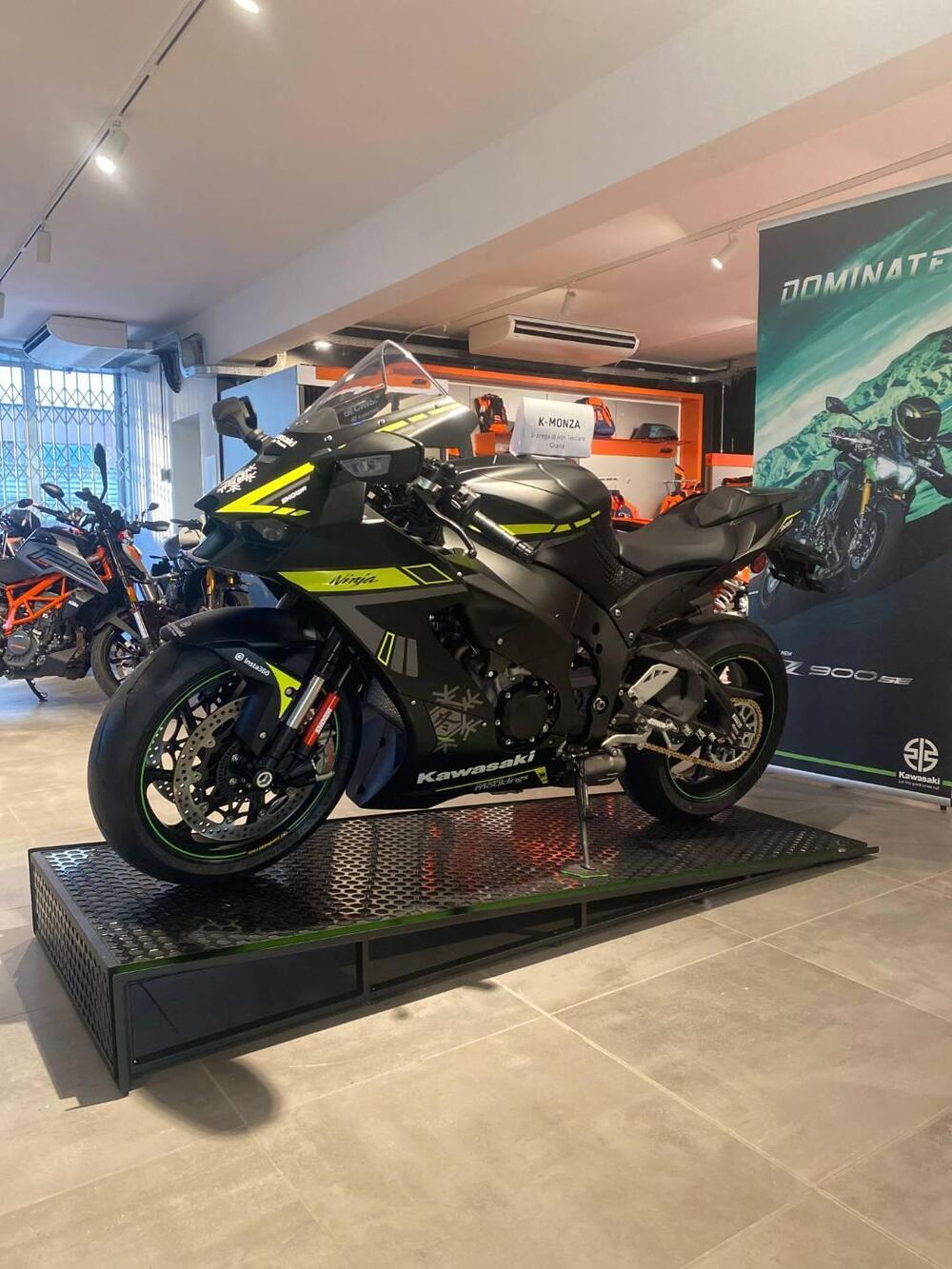Kawasaki Ninja 1000 ZX-10RR "Winter Test" Limited Edition (2024)