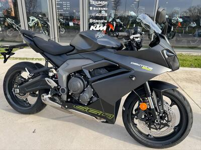 Triumph Daytona 660 (2024 - 25) usata