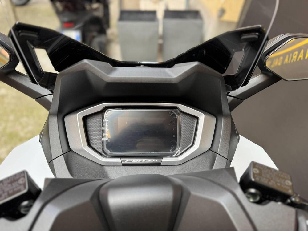 Honda Forza 350 (2025) (6)