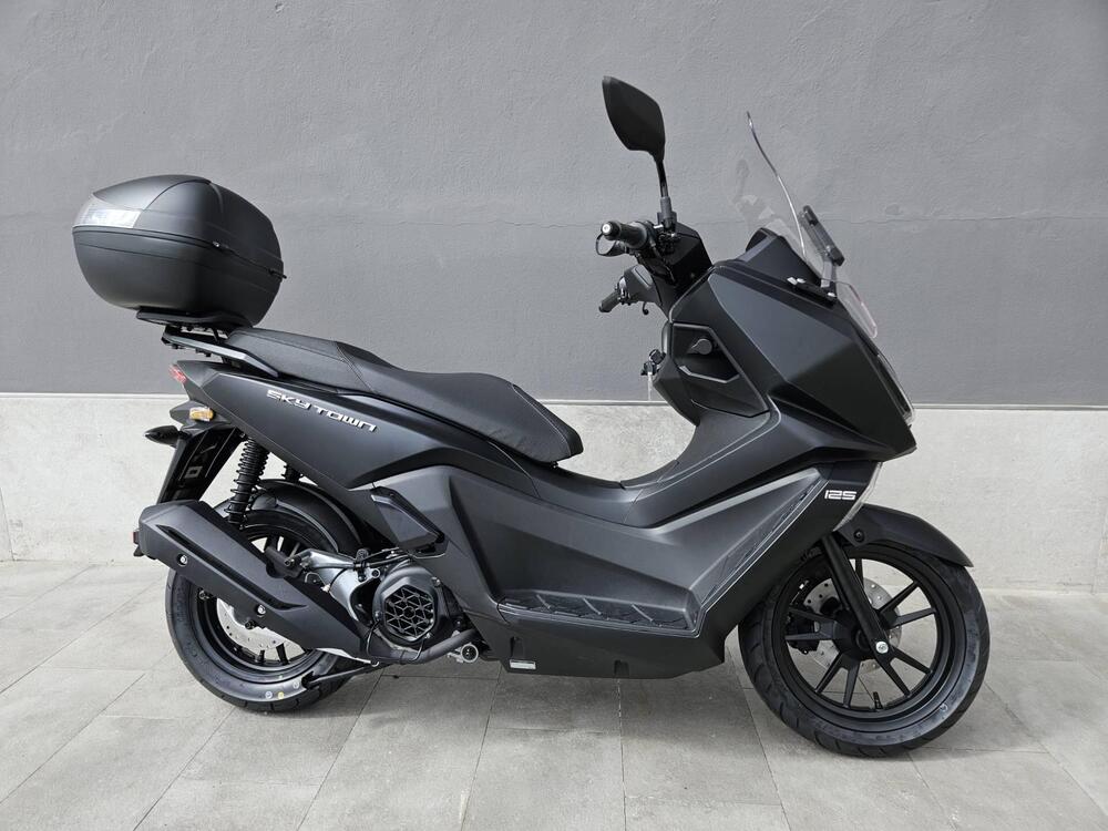 Kymco Skytown 125i (2024 - 26)
