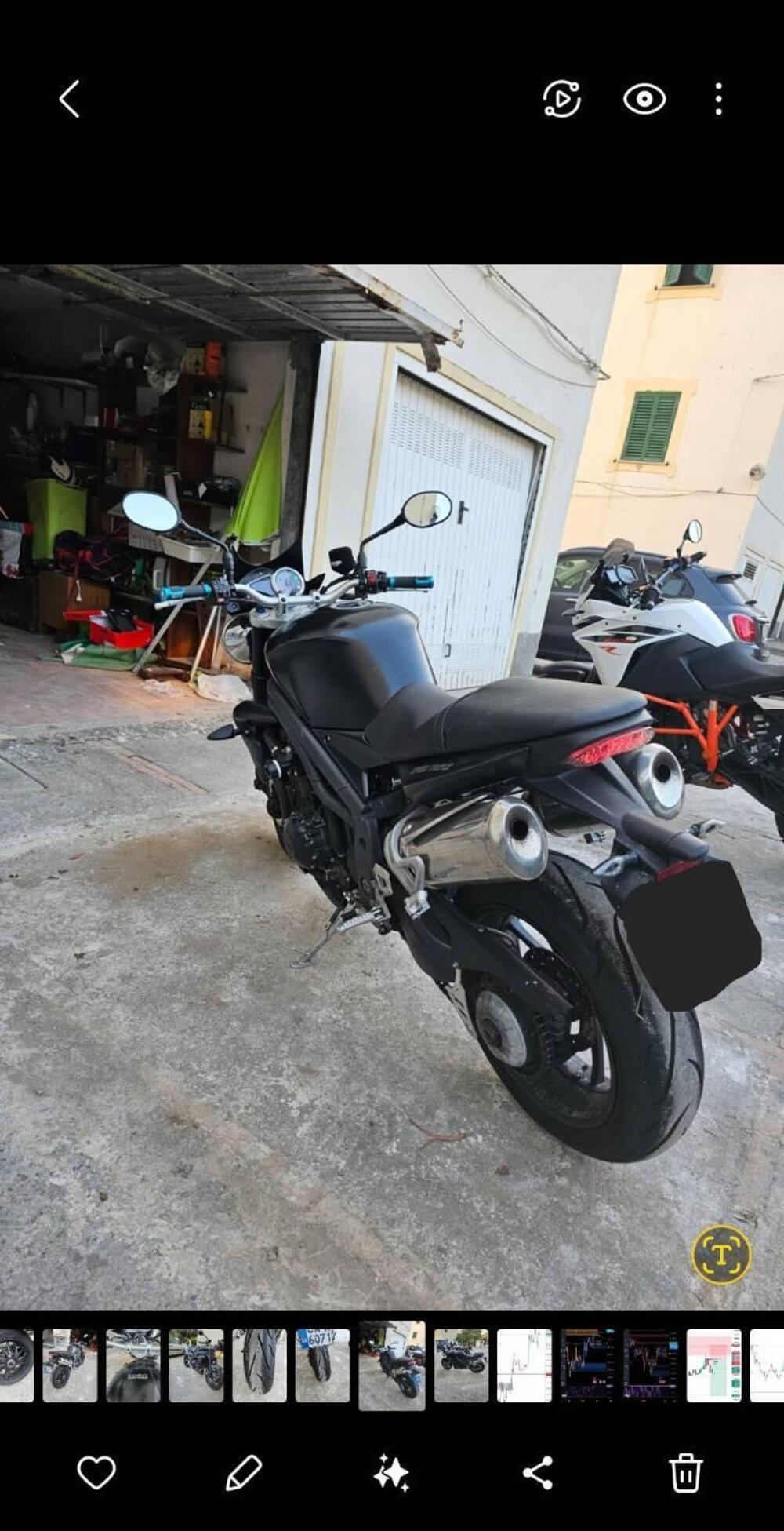 Triumph Speed Triple 1050 (2005 - 11) (7)