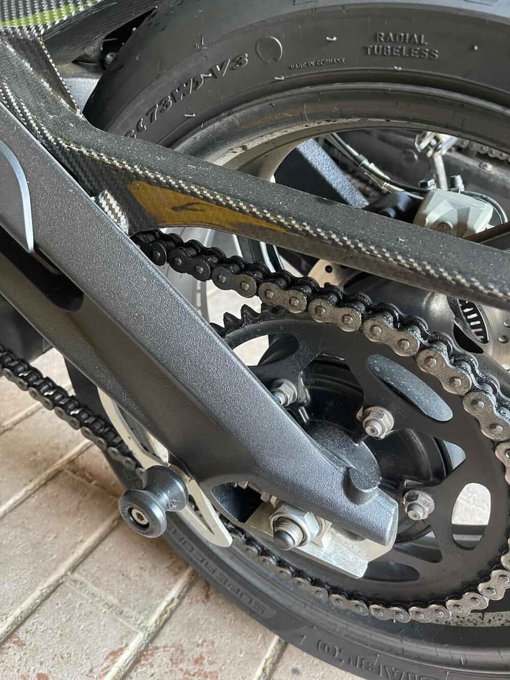 Triumph Street Triple 765 Moto2 Edition (2023 - 24) (15)