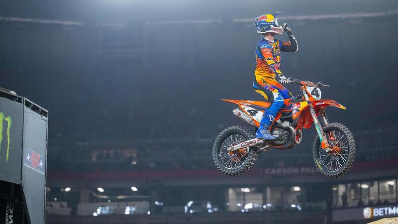 AMA Supercross: a Glendale senza vincere trionfa Sexton. In 250 arriva la prima vittoria di Triumph 