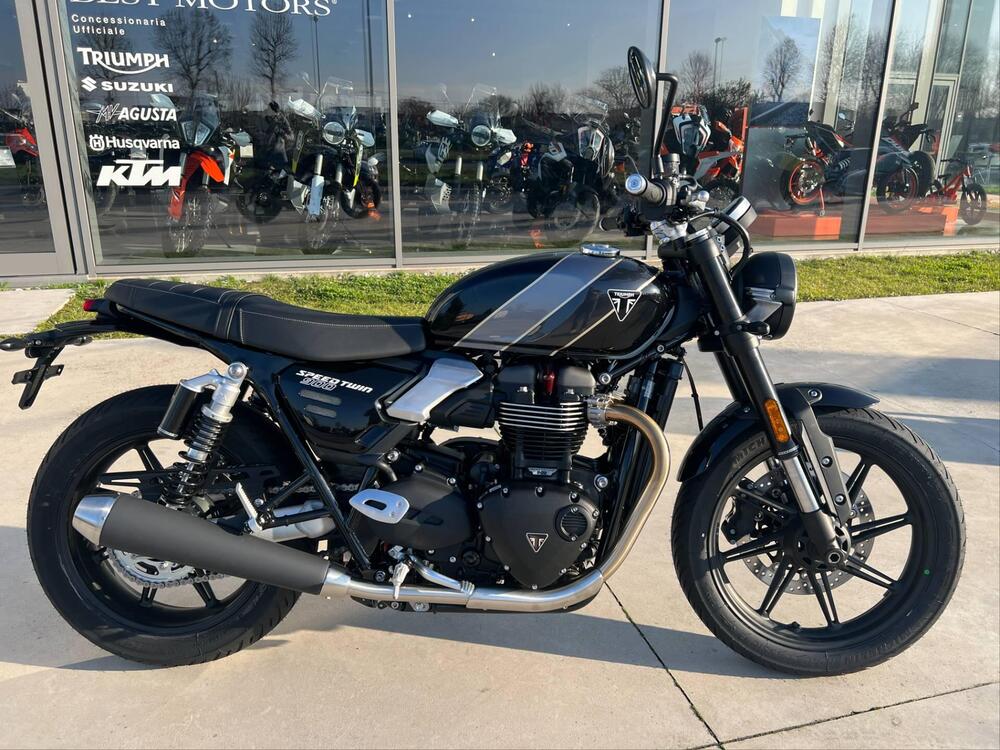 Triumph Speed Twin 900 (2025 - 26) (2)